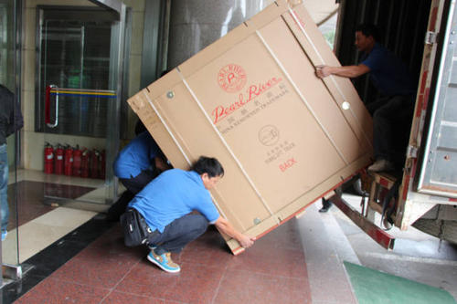 嘉峪关钢琴贵重工艺品无忧运